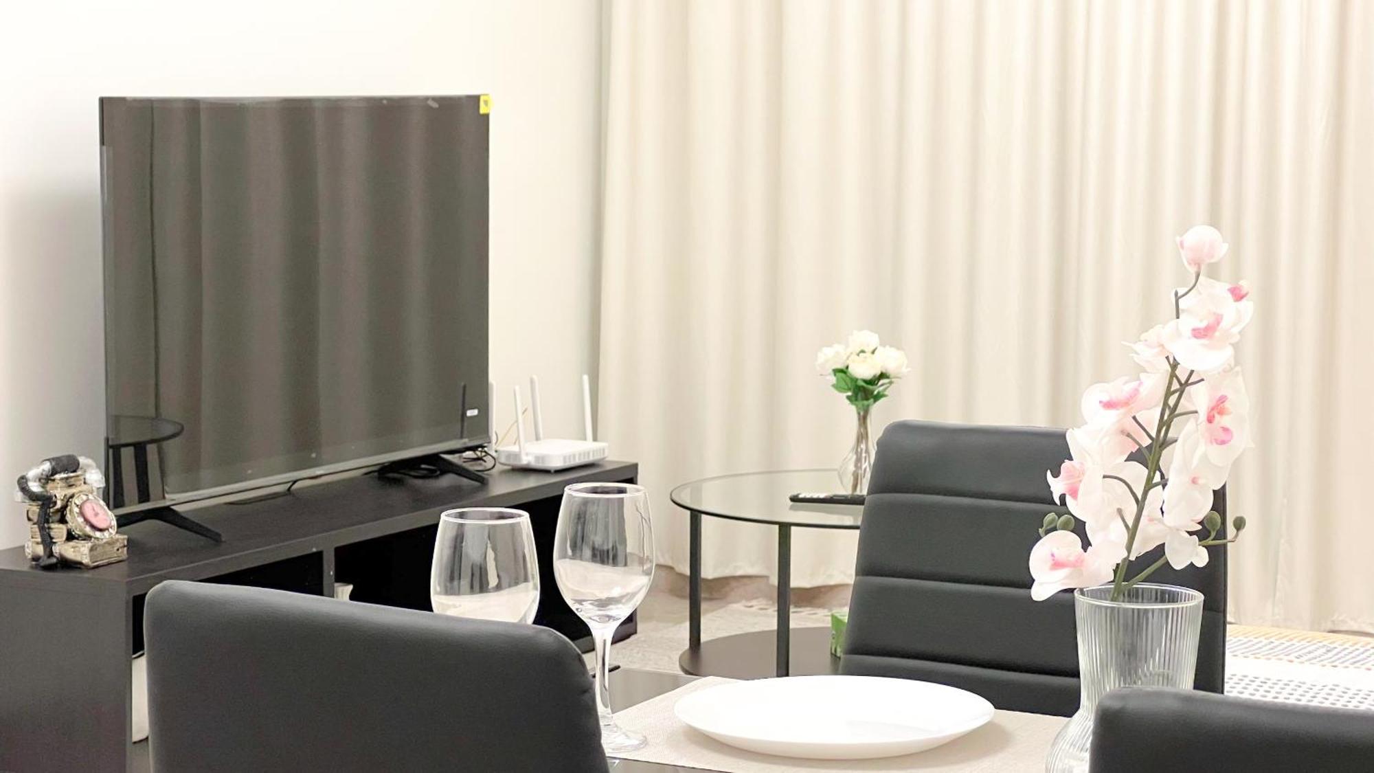 Apartamento Near Centre Mall, Pool, Gym